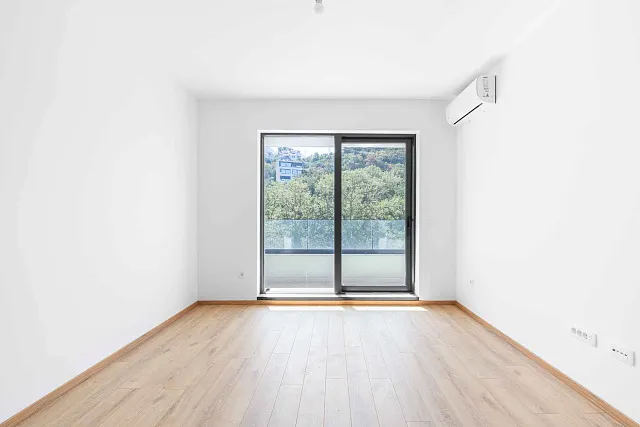 Zum Verkauf steht eine Einzimmerwohnung in Kamenovo, — photo 5